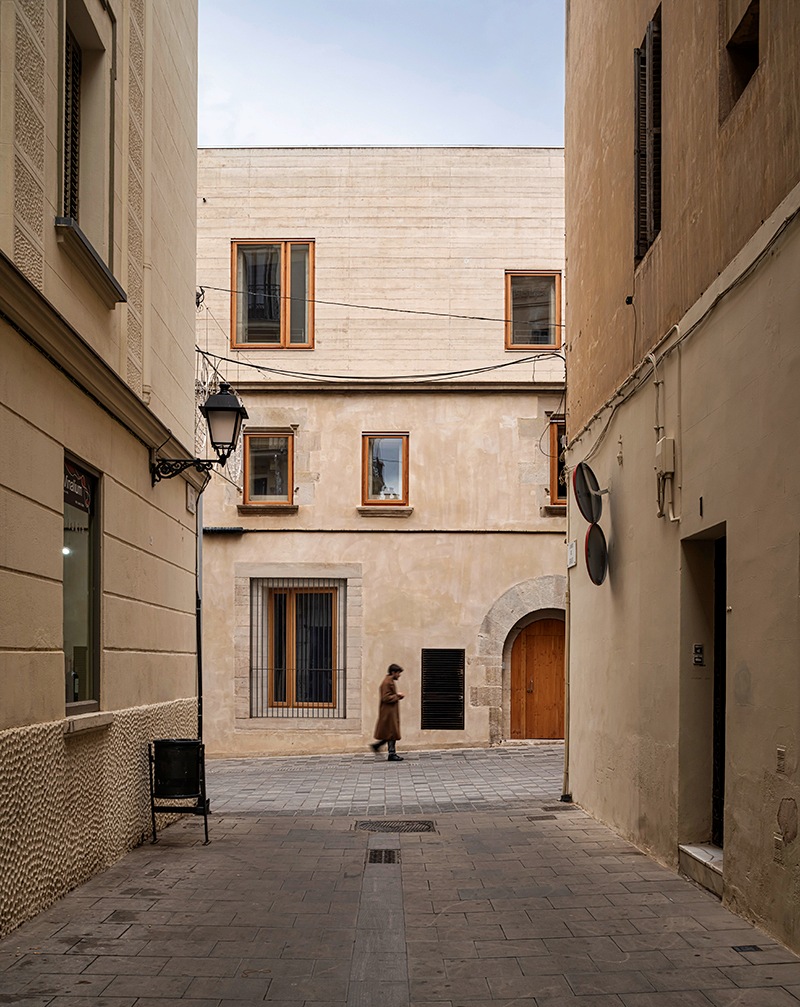 588 CASA 1736